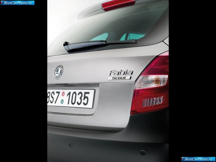 2010 Skoda Fabia Scout - фотография 30 из 30 2010 Skoda Fabia Scout - фотография 30 из 30
