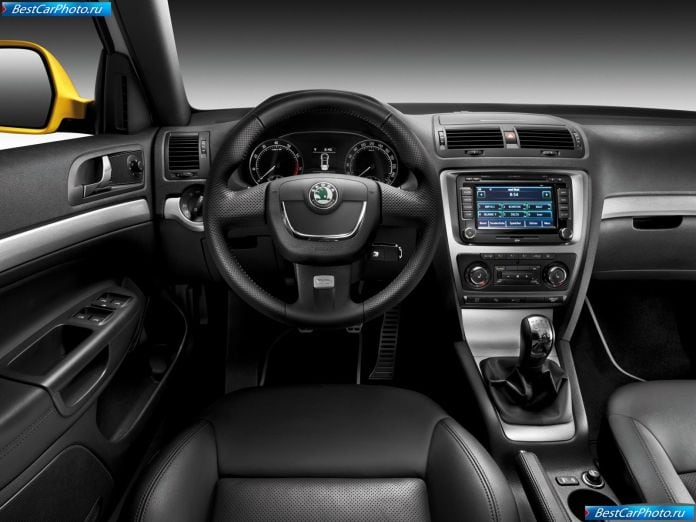 2010 Skoda Octavia Rs - фотография 24 из 26