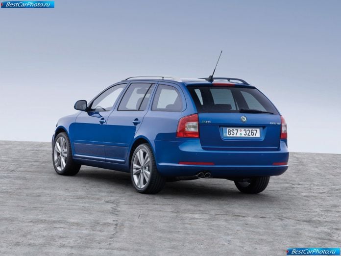 2010 Skoda Octavia Rs Combi - фотография 13 из 20 2010 Skoda Octavia Rs Combi - фотография 13 из 20