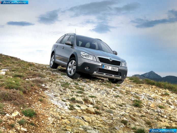 2010 Skoda Octavia Scout - фотография 1 из 38