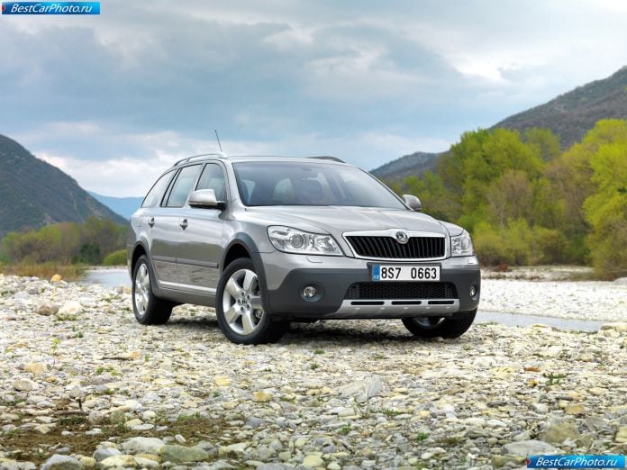 2010 Skoda Octavia Scout - фотография 2 из 38 2010 Skoda Octavia Scout - фотография 2 из 38