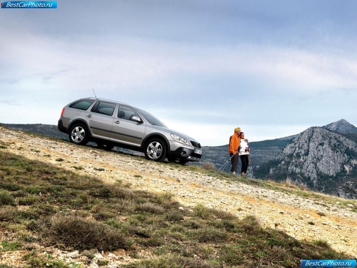 2010 Skoda Octavia Scout - фотография 11 из 38