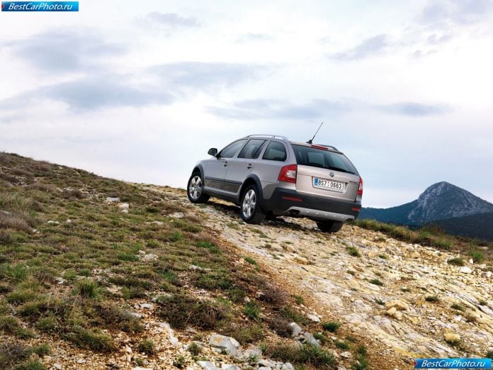 2010 Skoda Octavia Scout - фотография 22 из 38