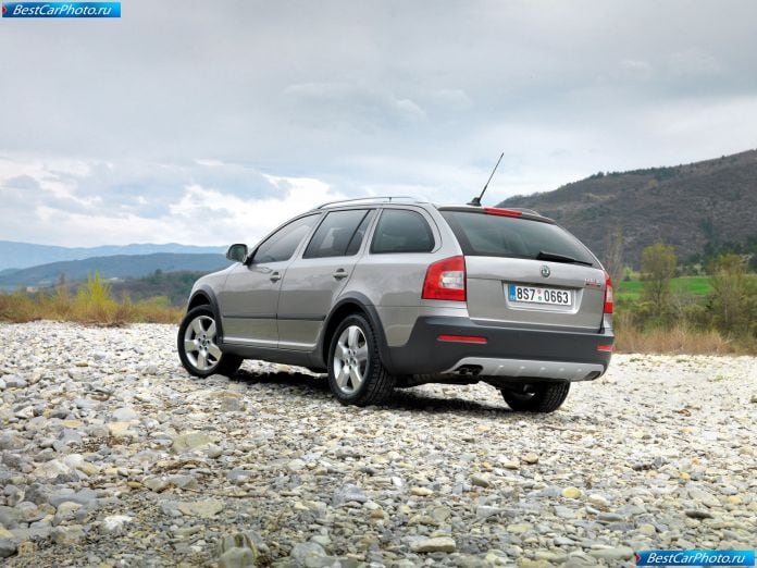 2010 Skoda Octavia Scout - фотография 23 из 38