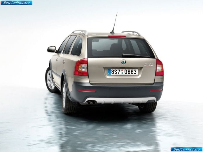 2010 Skoda Octavia Scout - фотография 35 из 38