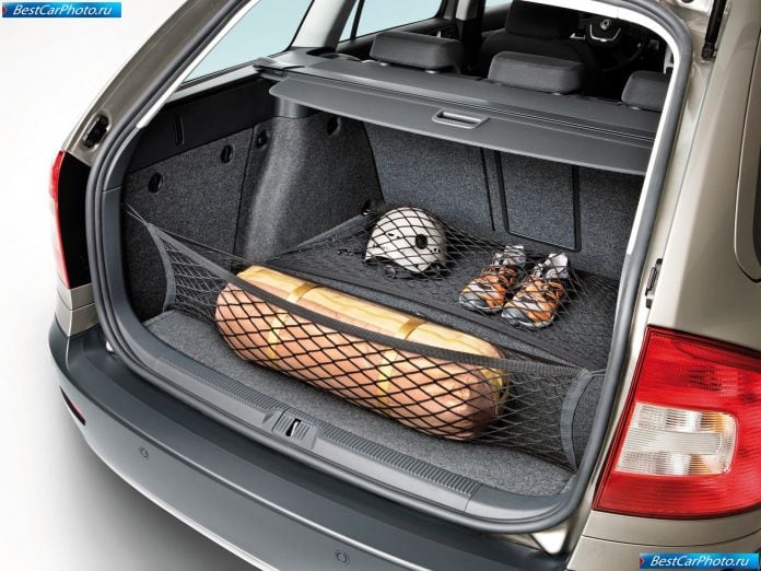 2010 Skoda Octavia Scout - фотография 37 из 38 2010 Skoda Octavia Scout - фотография 37 из 38