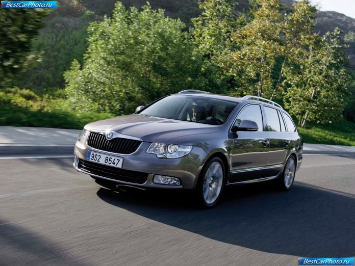 2010 Skoda Superb Combi - фотография 11 из 131 2010 Skoda Superb Combi - фотография 11 из 131