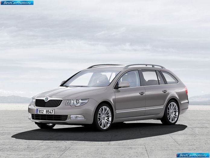 2010 Skoda Superb Combi - фотография 73 из 131 2010 Skoda Superb Combi - фотография 73 из 131