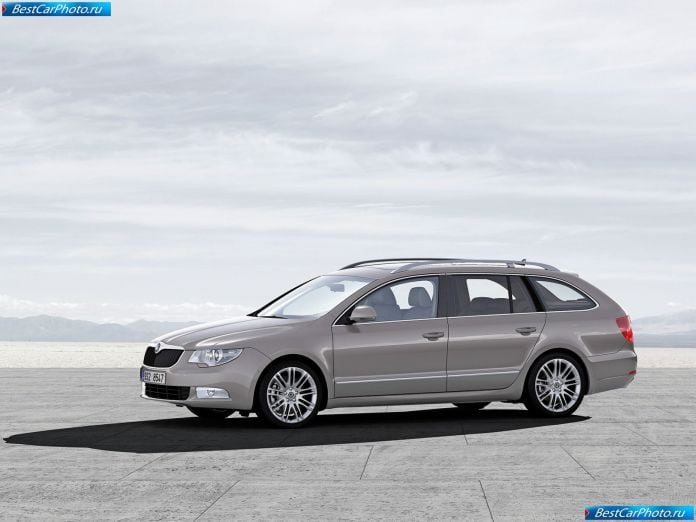 2010 Skoda Superb Combi - фотография 74 из 131 2010 Skoda Superb Combi - фотография 74 из 131