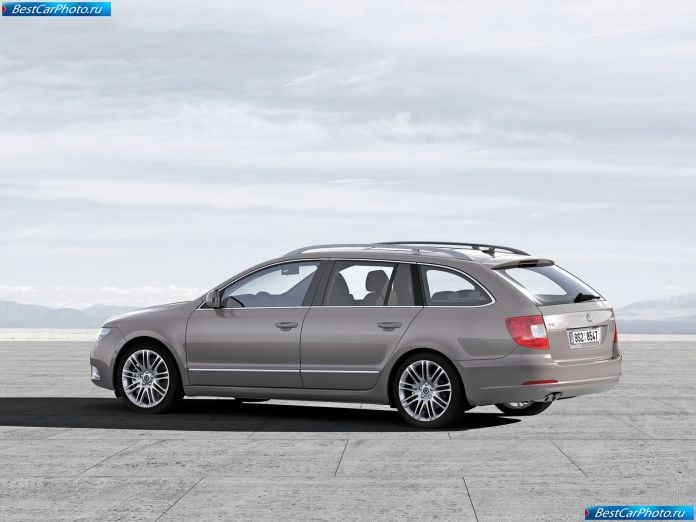 2010 Skoda Superb Combi - фотография 80 из 131 2010 Skoda Superb Combi - фотография 80 из 131