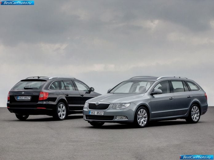 2010 Skoda Superb Combi - фотография 83 из 131 2010 Skoda Superb Combi - фотография 83 из 131
