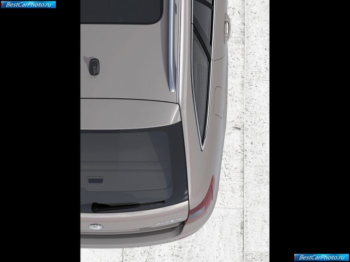 2010 Skoda Superb Combi - фотография 121 из 131