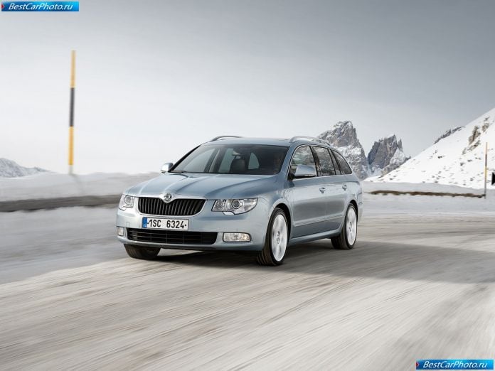 2010 Skoda Superb Combi 4x4 - фотография 2 из 15 2010 Skoda Superb Combi 4x4 - фотография 2 из 15