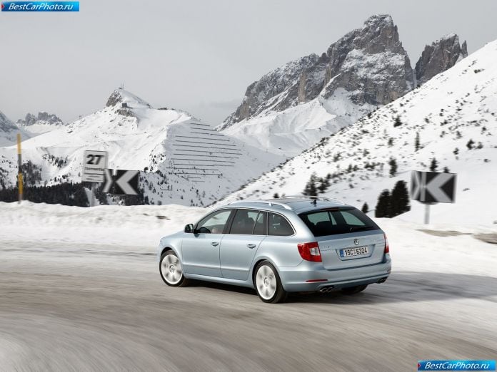 2010 Skoda Superb Combi 4x4 - фотография 11 из 15
