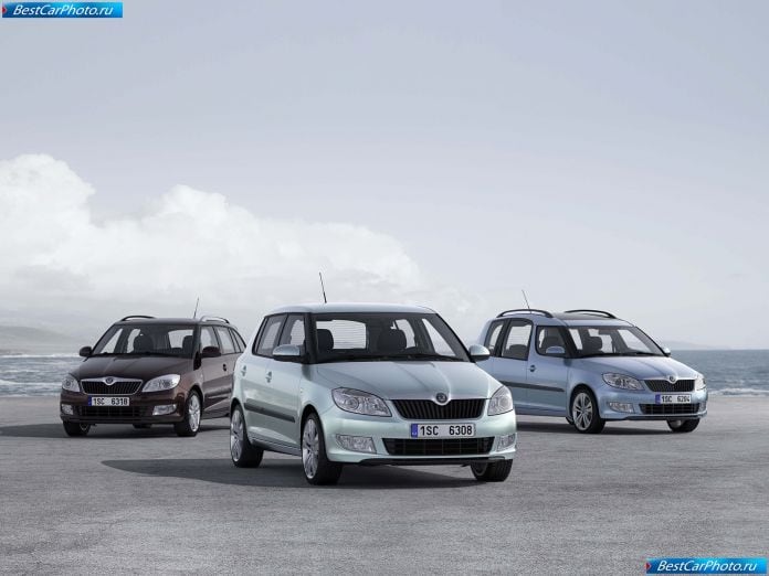 2011 Skoda Fabia - фотография 41 из 72