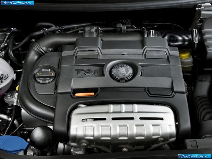 2011 Skoda Fabia - фотография 54 из 72