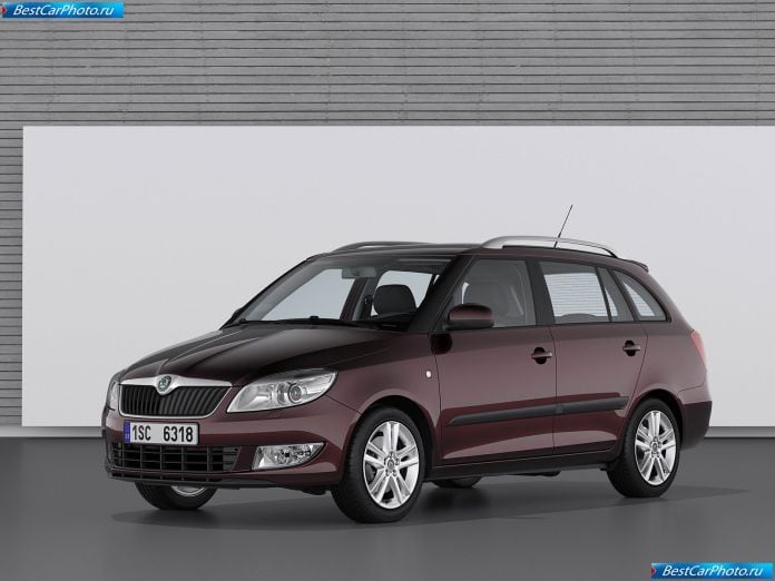 2011 Skoda Fabia Combi - фотография 20 из 25 2011 Skoda Fabia Combi - фотография 20 из 25