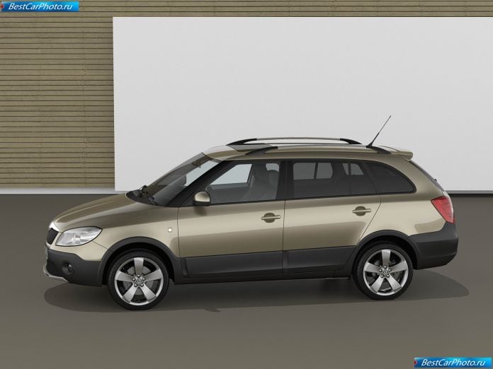 2011 Skoda Fabia Combi Scout - фотография 8 из 13 2011 Skoda Fabia Combi Scout - фотография 8 из 13