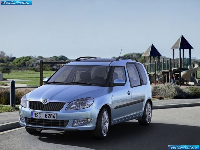 2011 Skoda Roomster - фотография 3 из 48 2011 Skoda Roomster - фотография 3 из 48