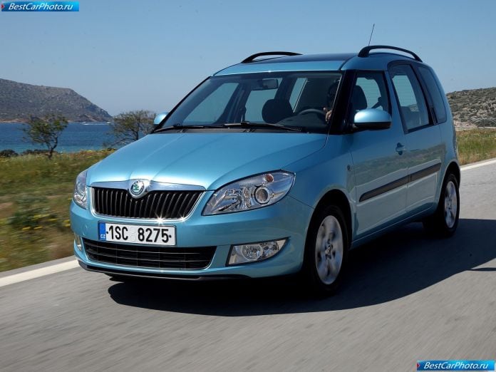 2011 Skoda Roomster - фотография 8 из 48 2011 Skoda Roomster - фотография 8 из 48