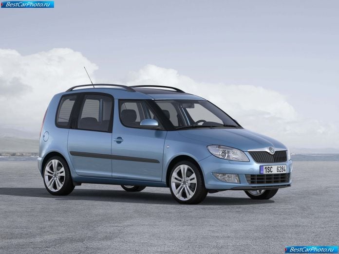 2011 Skoda Roomster - фотография 25 из 48 2011 Skoda Roomster - фотография 25 из 48