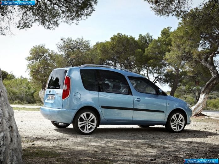 2011 Skoda Roomster - фотография 27 из 48