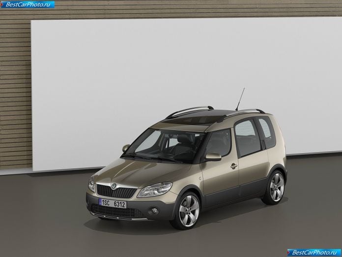 2011 Skoda Roomster Scout - фотография 6 из 11