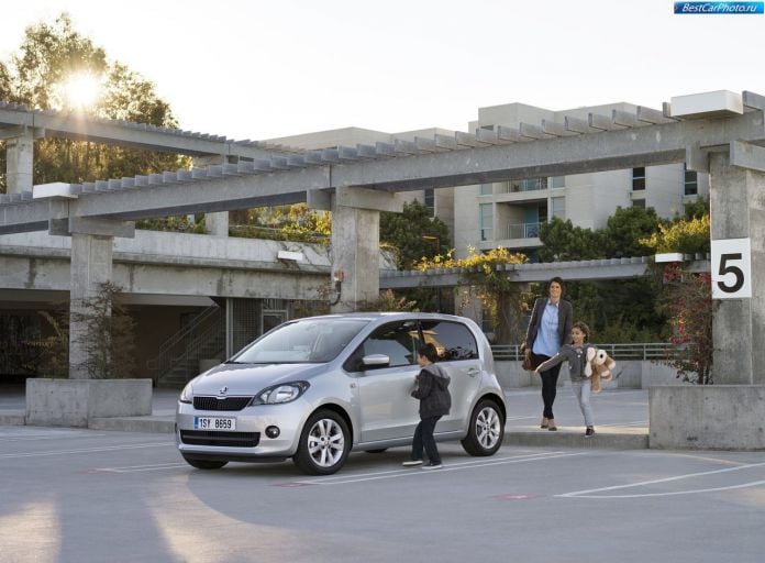 2013 Skoda Citigo 5-door - фотография 12 из 53 2013 Skoda Citigo 5-door - фотография 12 из 53