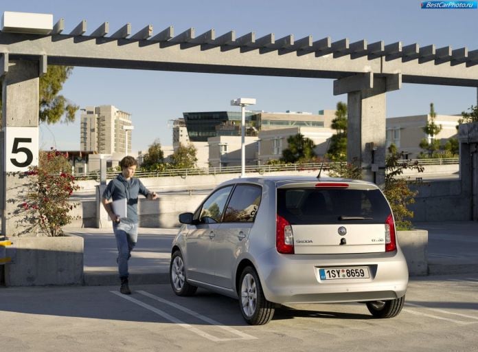 2013 Skoda Citigo 5-door - фотография 25 из 53 2013 Skoda Citigo 5-door - фотография 25 из 53