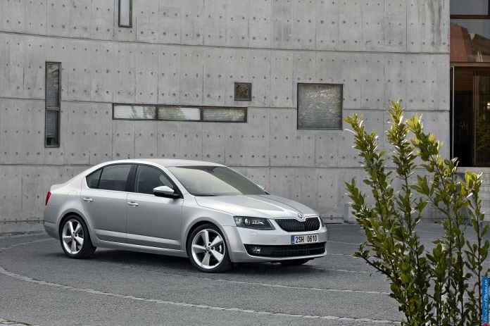 2013 Skoda Octavia - фотография 2 из 4 2013 Skoda Octavia - фотография 2 из 4