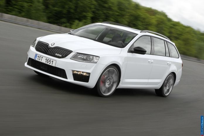 2013 Skoda Octavia RS Combi - фотография 1 из 45 2013 Skoda Octavia RS Combi - фотография 1 из 45