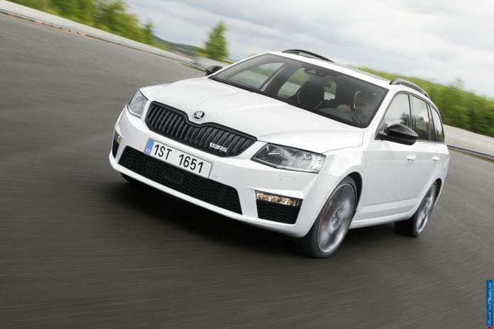 2013 Skoda Octavia RS Combi - фотография 2 из 45 2013 Skoda Octavia RS Combi - фотография 2 из 45