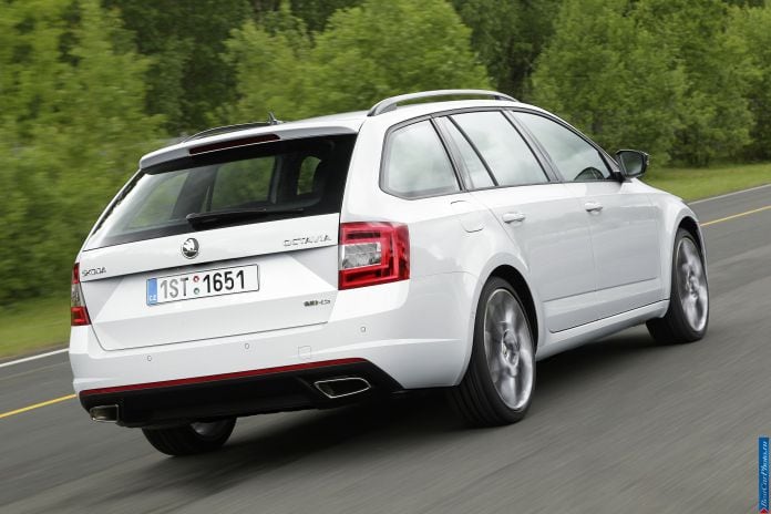 2013 Skoda Octavia RS Combi - фотография 5 из 45 2013 Skoda Octavia RS Combi - фотография 5 из 45