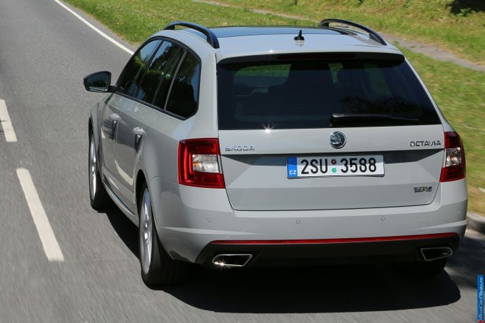 2013 Skoda Octavia RS Combi - фотография 17 из 45 2013 Skoda Octavia RS Combi - фотография 17 из 45