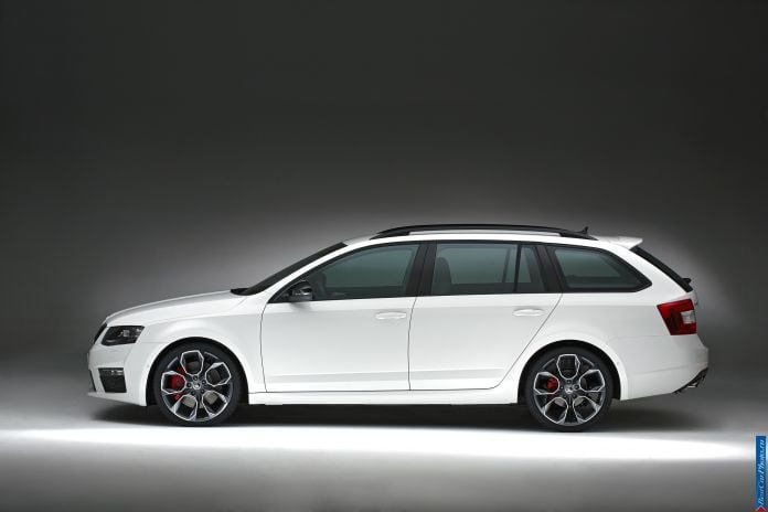 2013 Skoda Octavia RS Combi - фотография 26 из 45