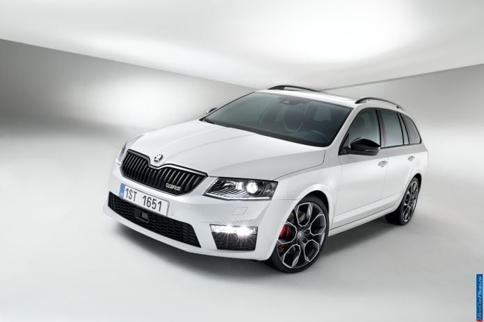 2013 Skoda Octavia RS Combi - фотография 30 из 45 2013 Skoda Octavia RS Combi - фотография 30 из 45