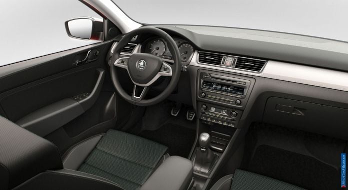 2013 Skoda Rapid Spaceback - фотография 6 из 6 2013 Skoda Rapid Spaceback - фотография 6 из 6