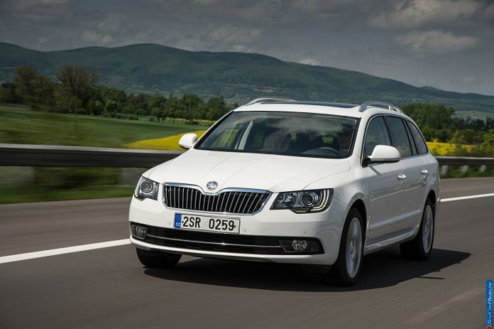 2013 Skoda Superb Combi - фотография 5 из 43 2013 Skoda Superb Combi - фотография 5 из 43