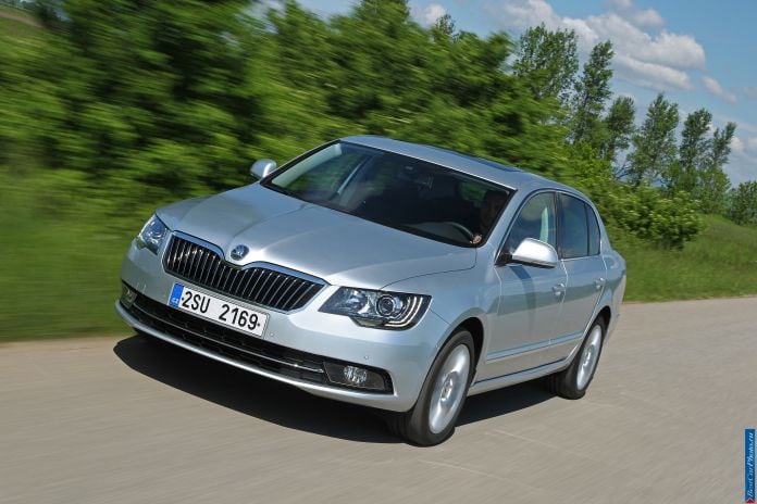 2014 Skoda Superb - фотография 4 из 39 2014 Skoda Superb - фотография 4 из 39