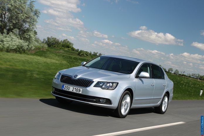 2014 Skoda Superb - фотография 7 из 39 2014 Skoda Superb - фотография 7 из 39