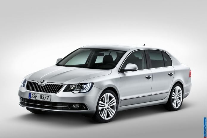 2014 Skoda Superb - фотография 22 из 39 2014 Skoda Superb - фотография 22 из 39
