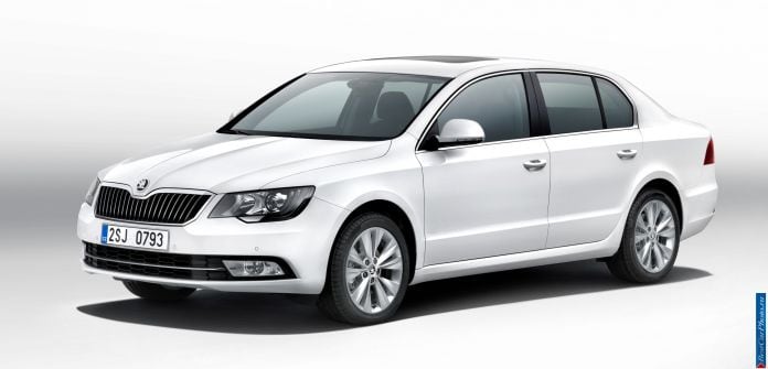 2014 Skoda Superb - фотография 29 из 39