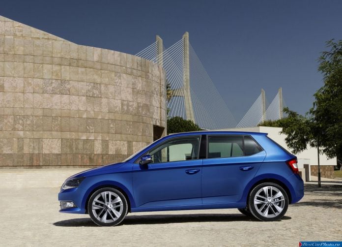2015 Skoda Fabia - фотография 2 из 56 2015 Skoda Fabia - фотография 2 из 56