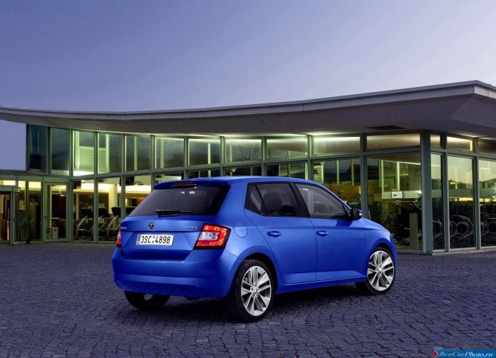 2015 Skoda Fabia - фотография 10 из 56 2015 Skoda Fabia - фотография 10 из 56