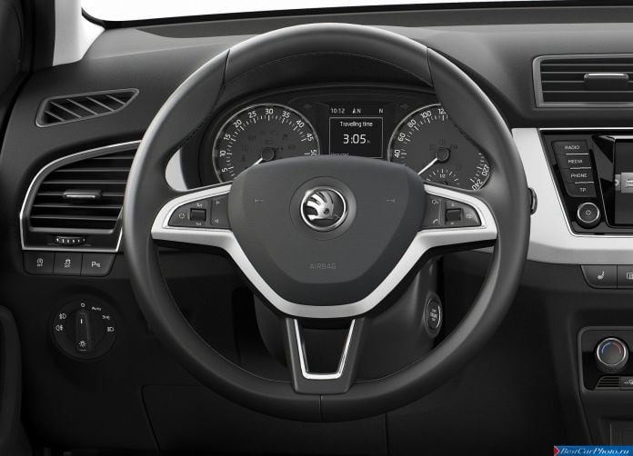 2015 Skoda Fabia - фотография 19 из 56 2015 Skoda Fabia - фотография 19 из 56