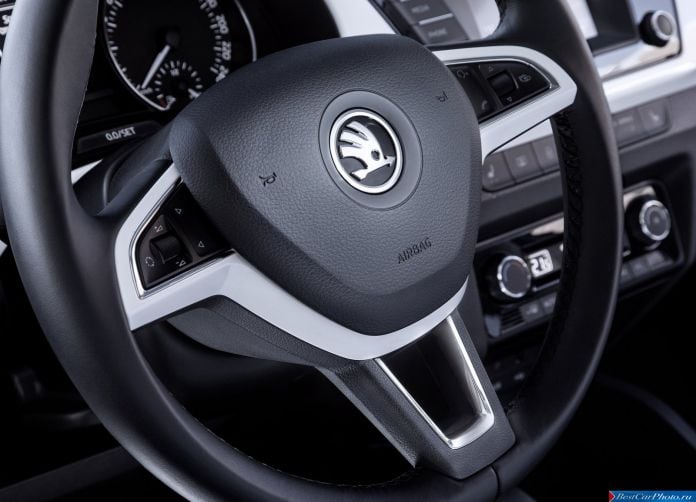 2015 Skoda Fabia - фотография 20 из 56