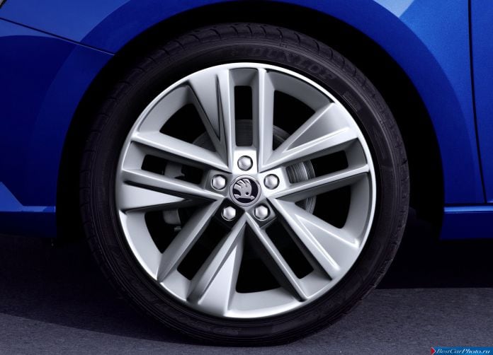 2015 Skoda Fabia - фотография 41 из 56