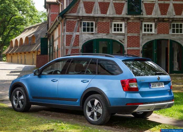 2015 Skoda Octavia Scout - фотография 8 из 23 2015 Skoda Octavia Scout - фотография 8 из 23