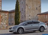 skoda_2016_superb_004.jpg