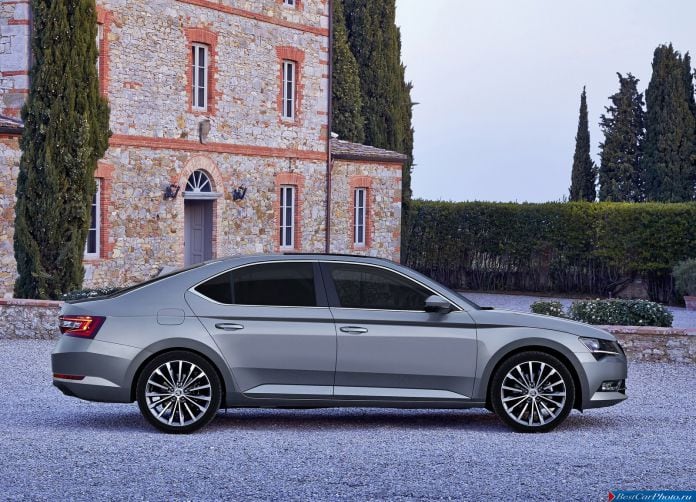 2015 Skoda Superb - фотография 46 из 116
